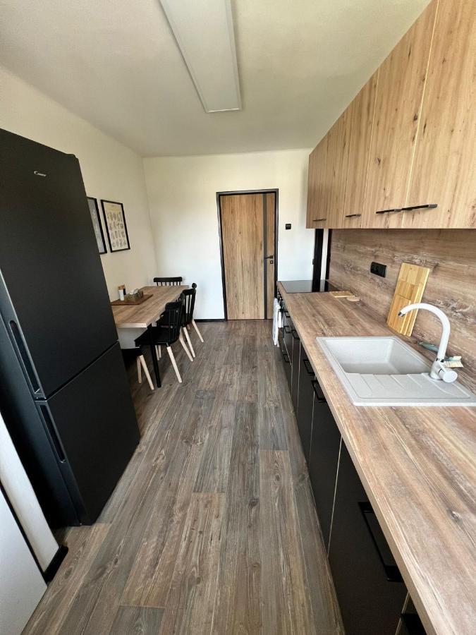 Apartman Opava S Parkovanim Exteriér fotografie