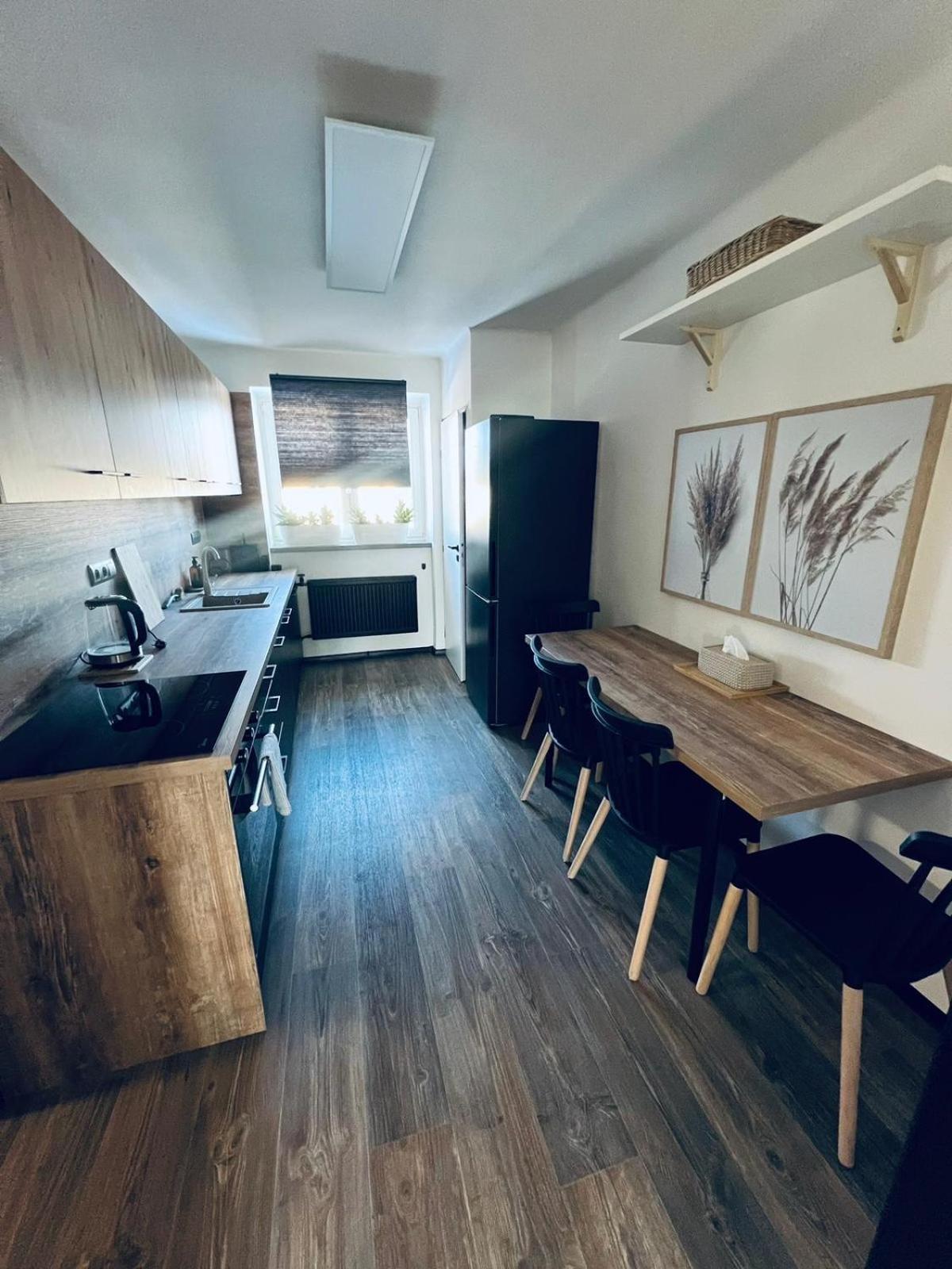 Apartman Opava S Parkovanim Exteriér fotografie